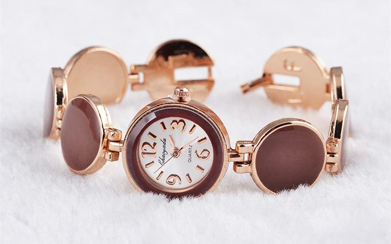Mujor Quartz Wristwatch